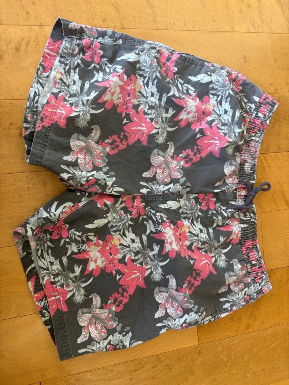 Sunrise Kingdom Elastic Waist Shorts